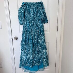 Love the label Off the shoulder dress with thigh slit